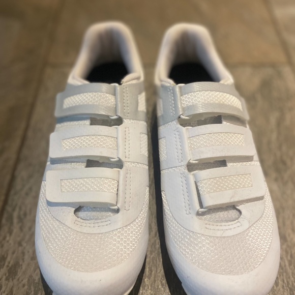 Pearl Izumi - women's road/spin cycling shoes - Picture 2 of 5